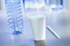 50 Trinkbecher, Pappe 0,5 l Ø 8,95 cm 16,83 cm weiss